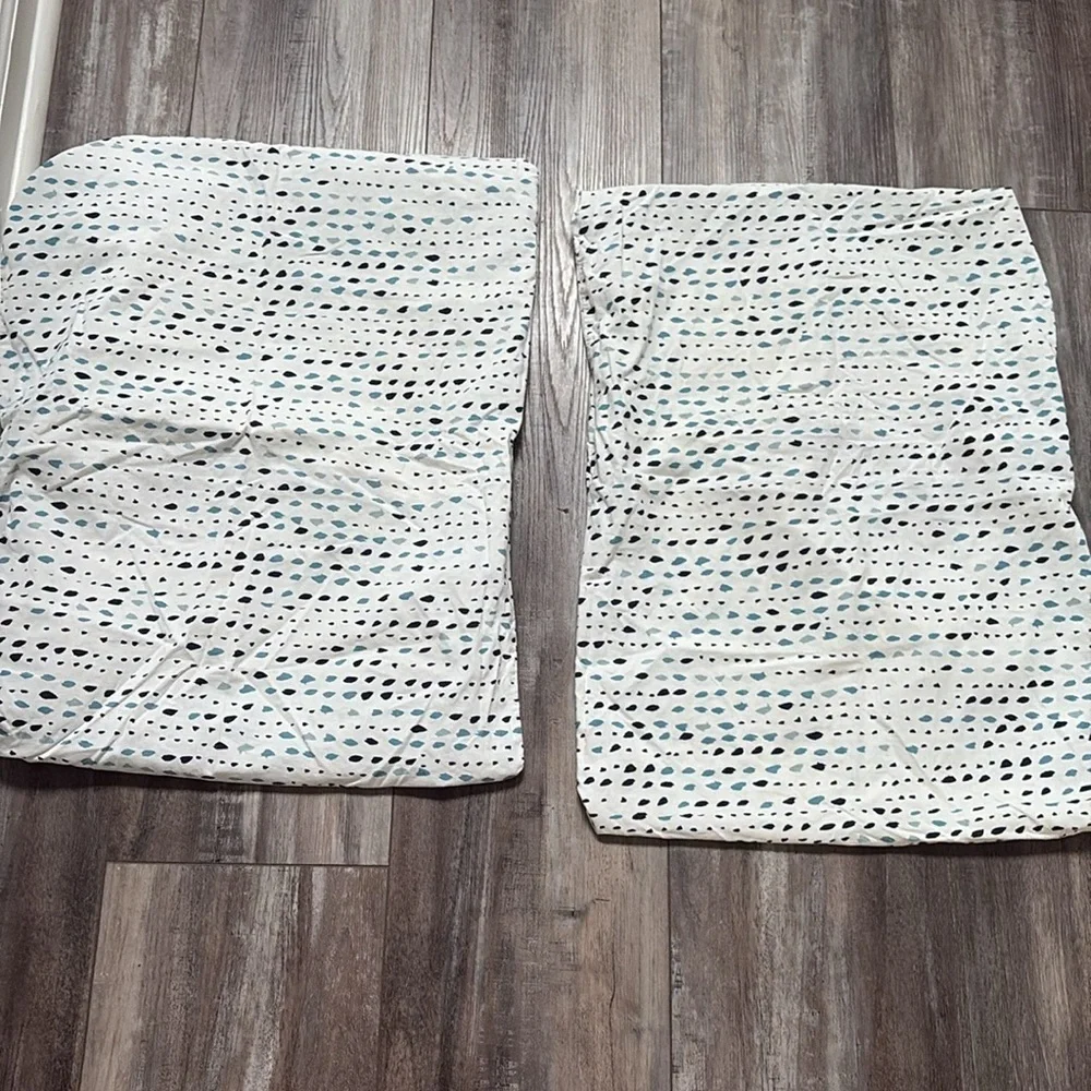 West Elm Organic Cotton Pebble Dots Pillow Cases (2)